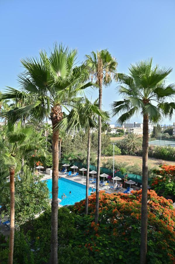 Veronica Hotel Paphos Exterior photo