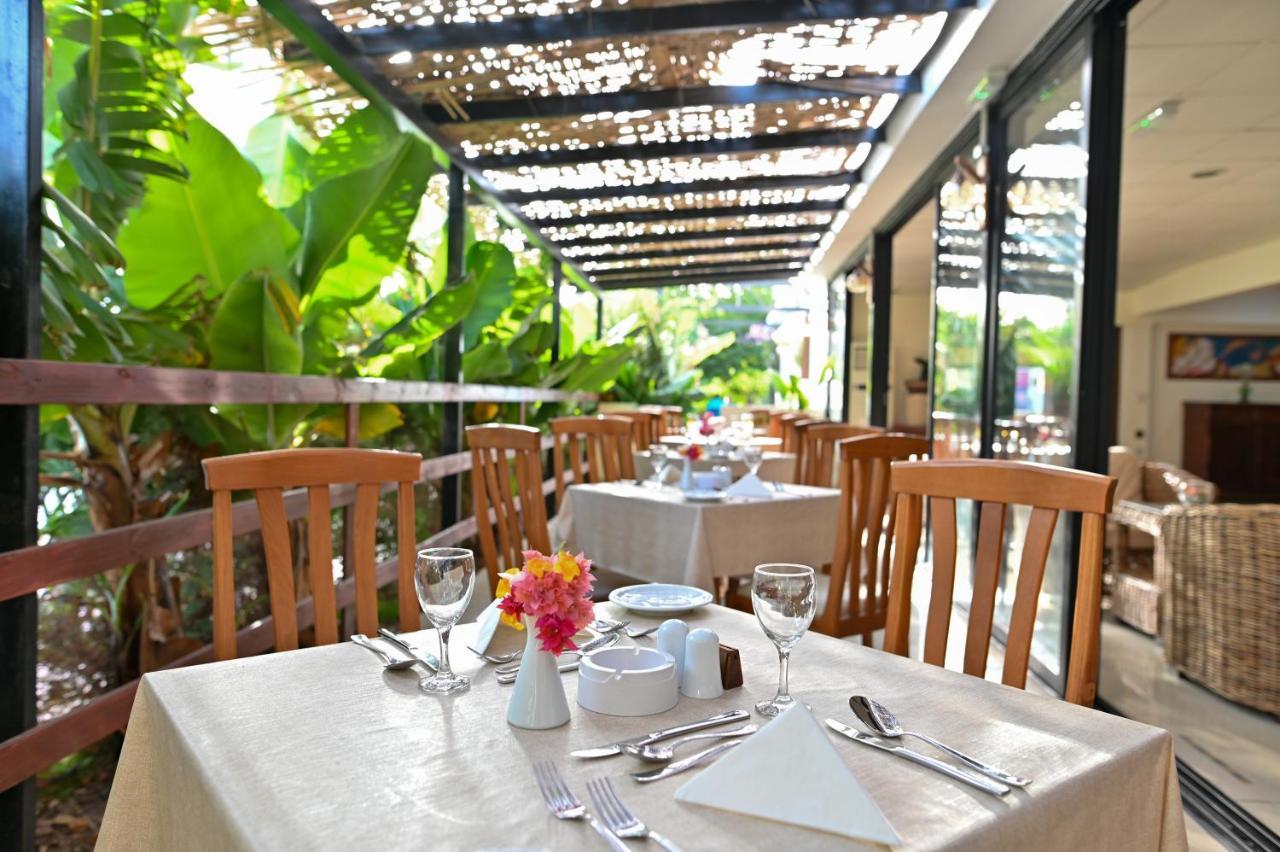 Veronica Hotel Paphos Exterior photo