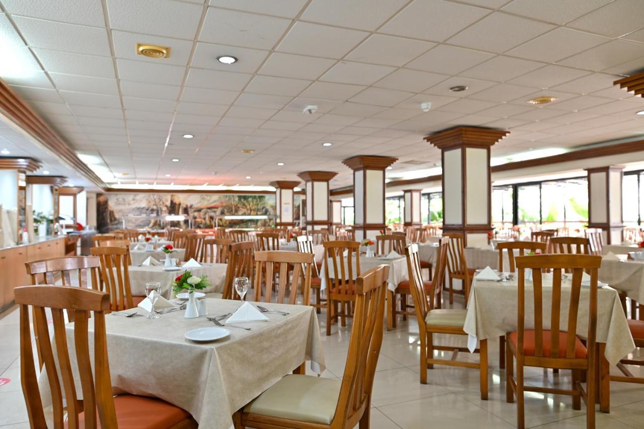 Veronica Hotel Paphos Exterior photo