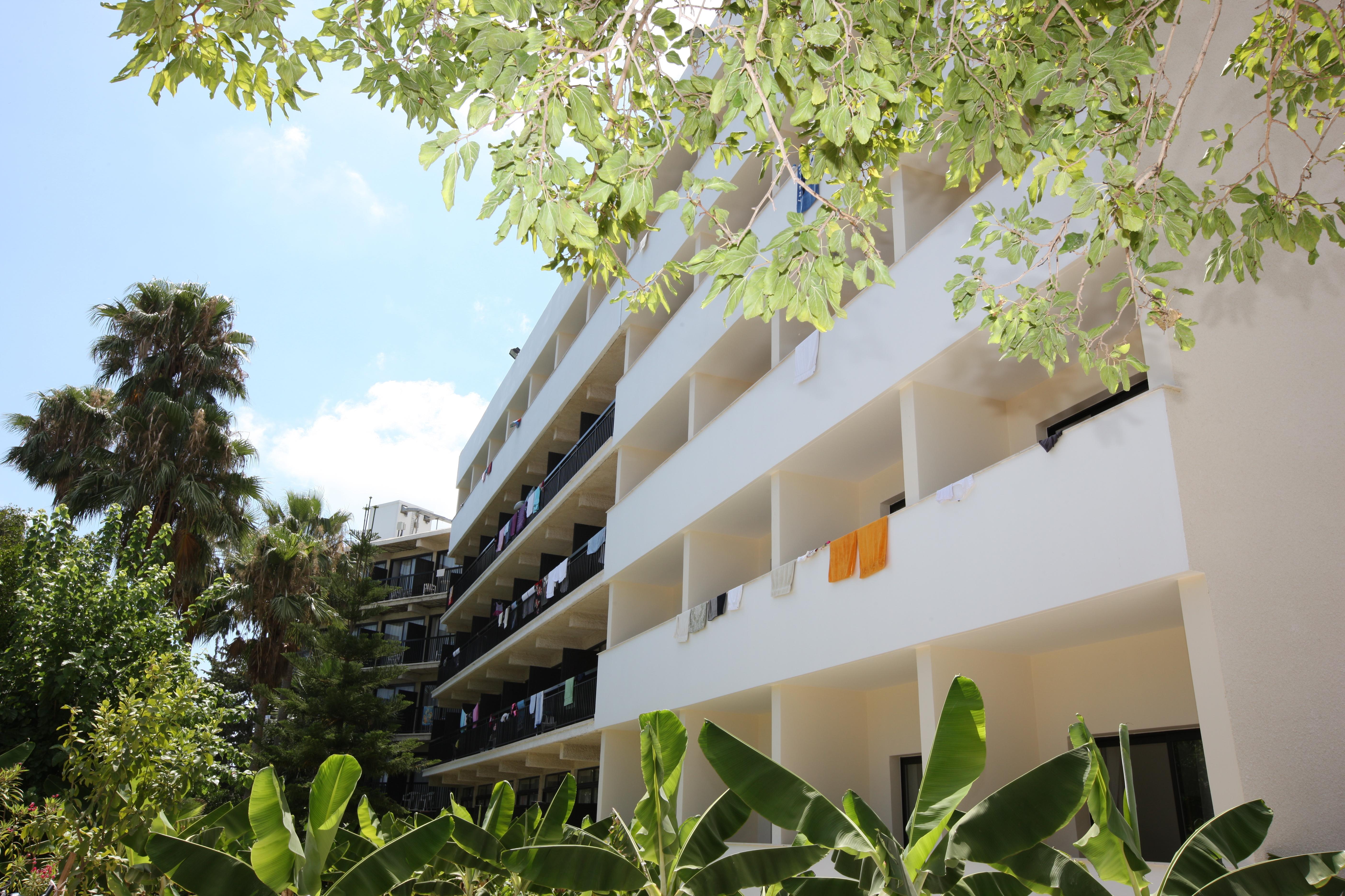 Veronica Hotel Paphos Exterior photo
