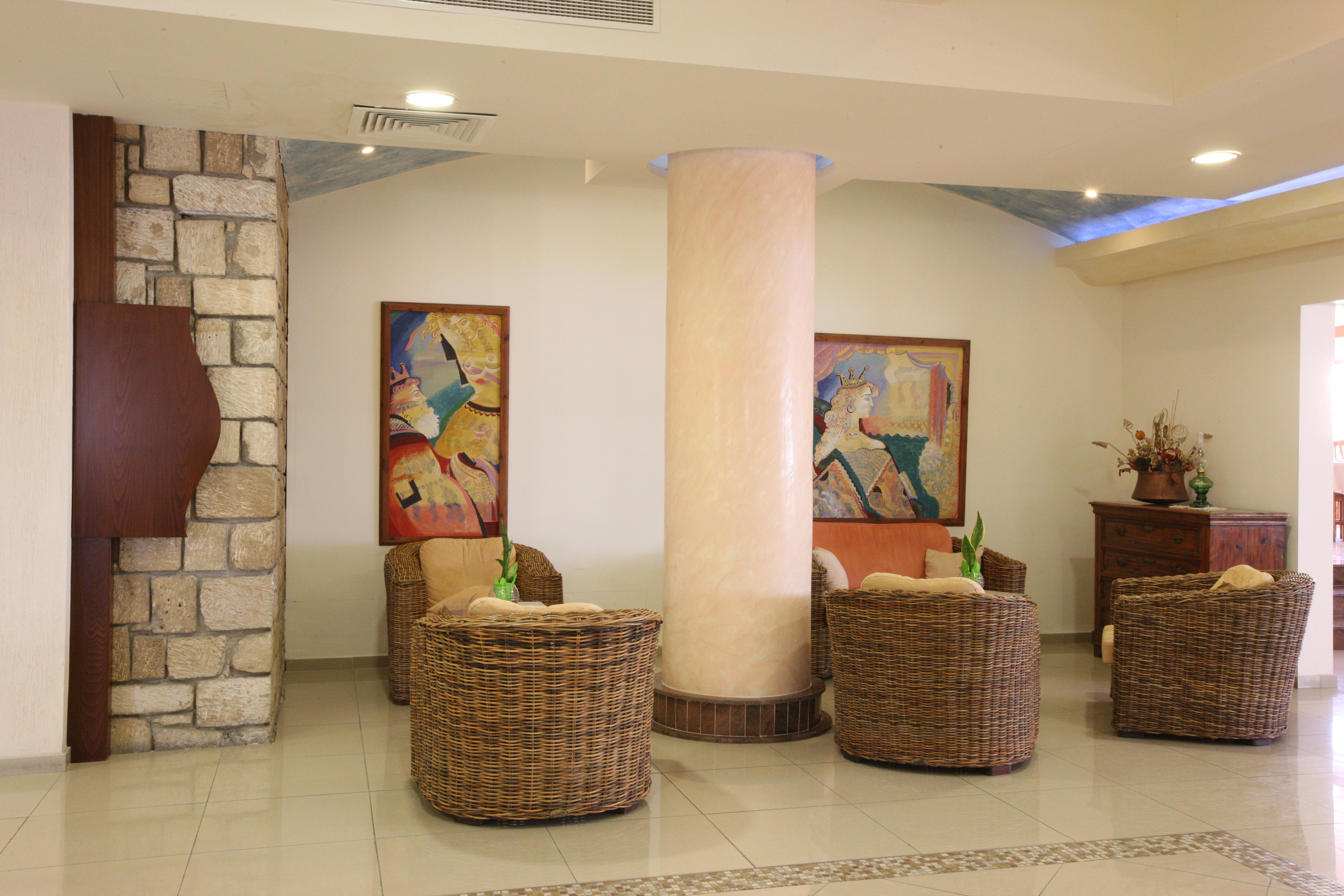 Veronica Hotel Paphos Exterior photo