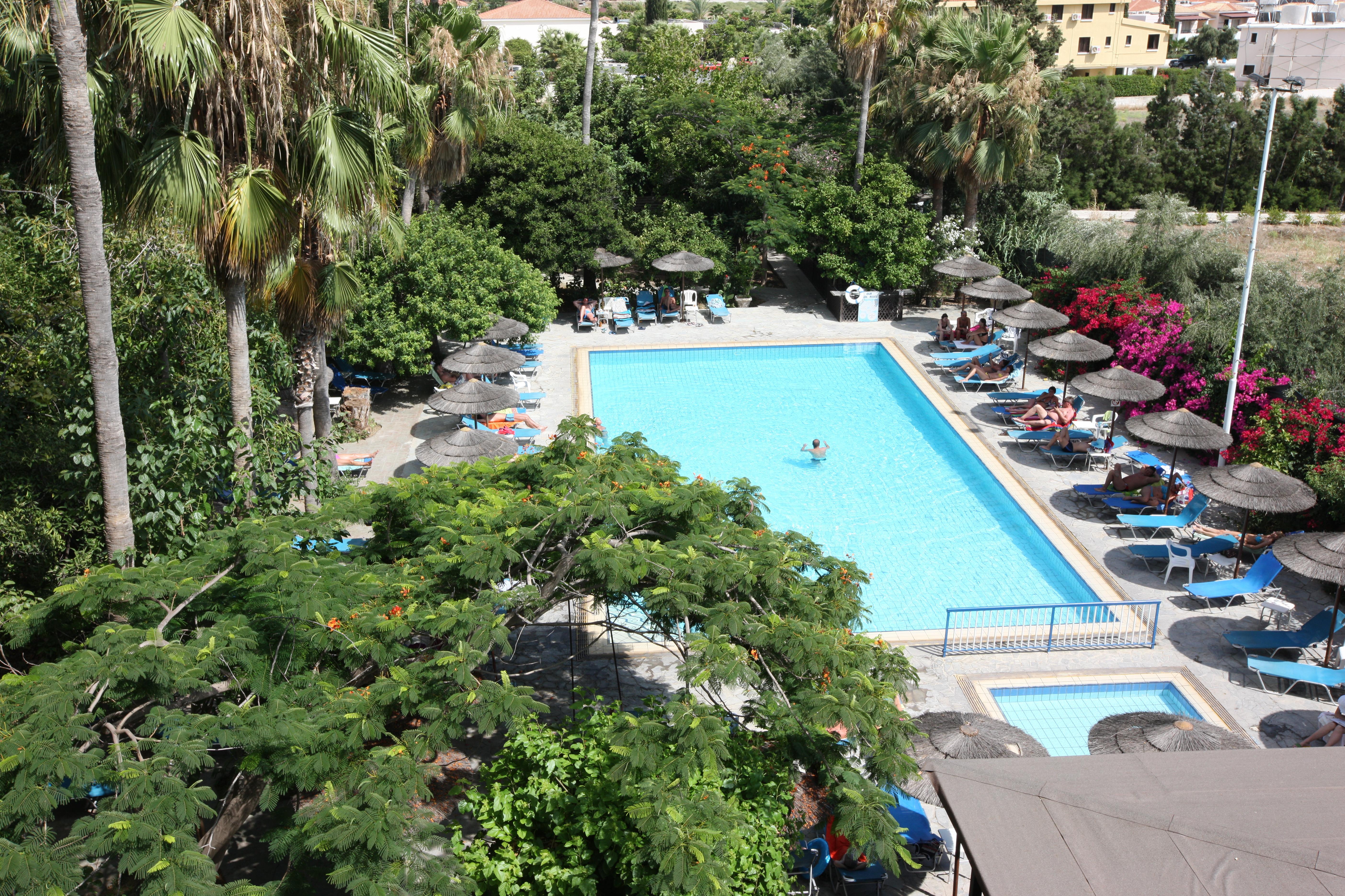 Veronica Hotel Paphos Exterior photo